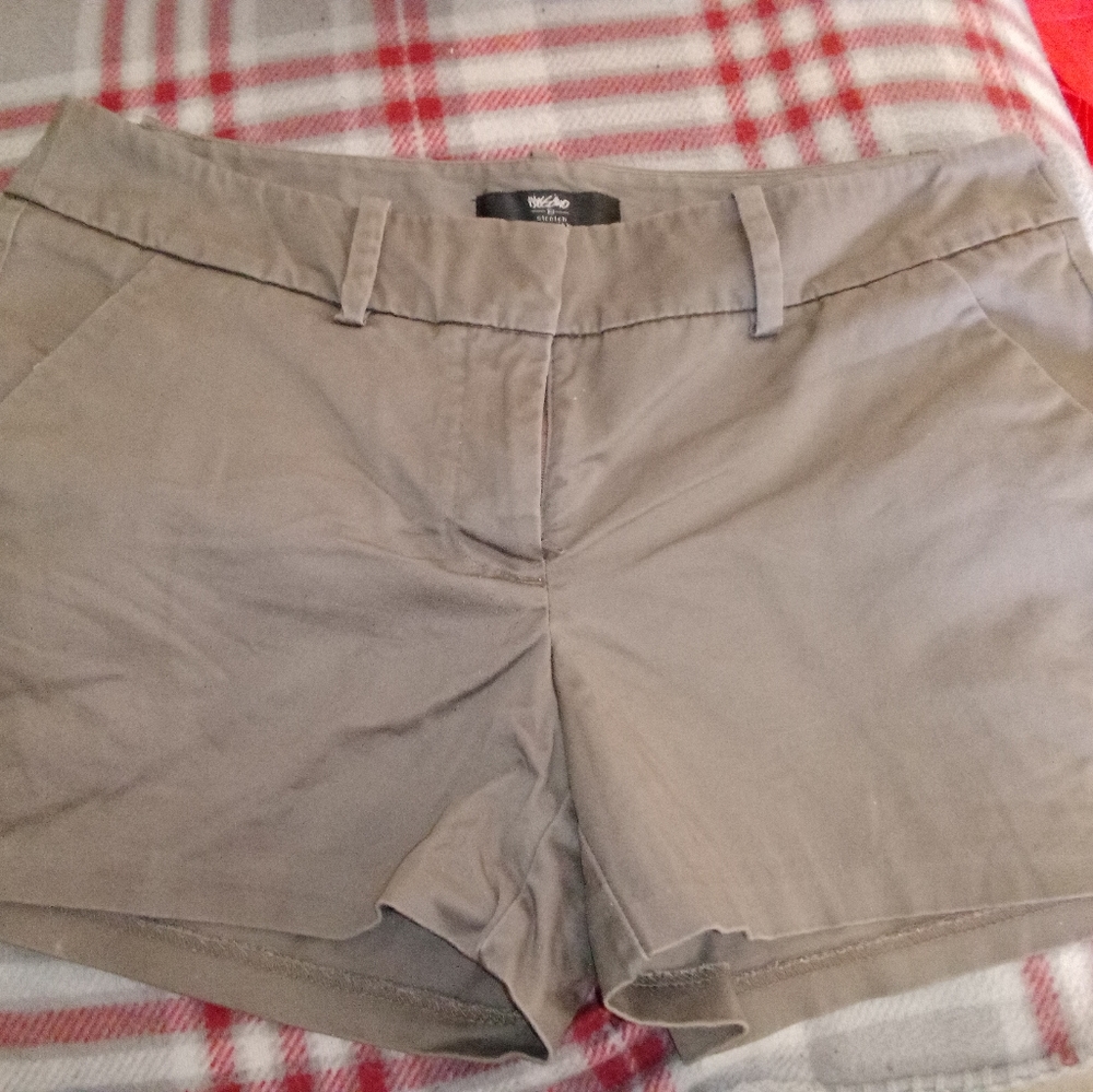 Mossimo Dark Khaki Shorts Sz 8